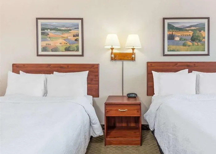 Hotel Howard Johnson By Wyndham 3*