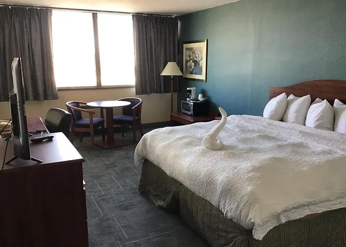 Hotel Howard Johnson By Wyndham 3*