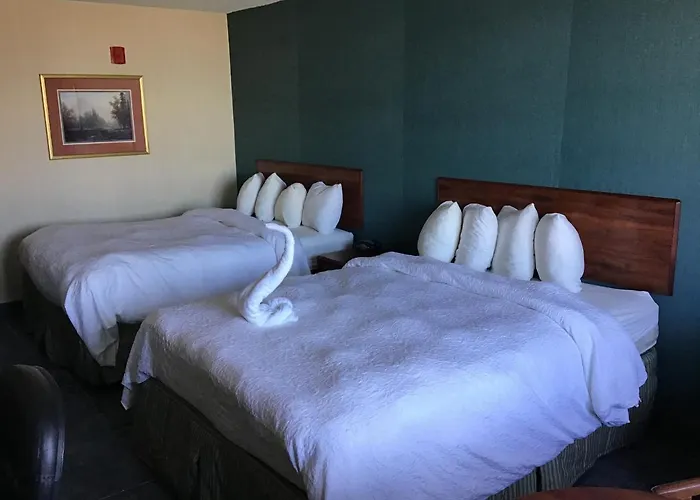 Howard Johnson By Wyndham Hotel