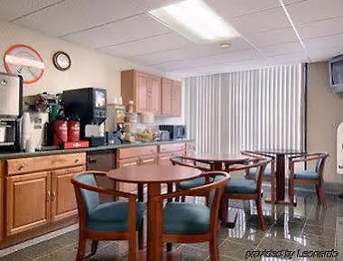 Hotel Howard Johnson By Wyndham 3*